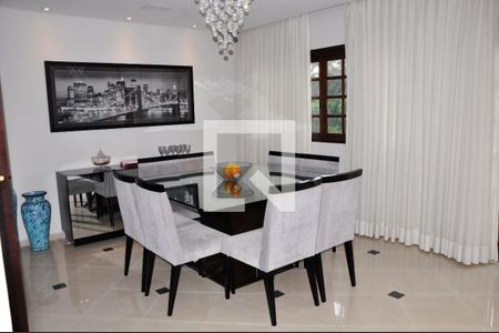 Detalhe - Sala de Jantar de casa à venda com 3 quartos, 320m² em City América, São Paulo
