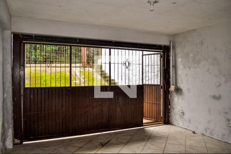 Garagem de casa à venda com 3 quartos, 90m² em Vila Nova, Porto Alegre