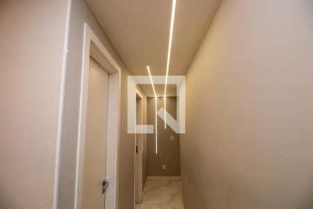Corredor de apartamento à venda com 3 quartos, 117m² em Recreio dos Bandeirantes, Rio de Janeiro