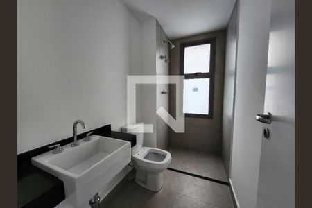 Banheiro de apartamento à venda com 1 quarto, 31m² em Indianópolis, São Paulo