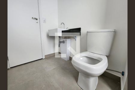 Banheiro de apartamento à venda com 1 quarto, 31m² em Indianópolis, São Paulo