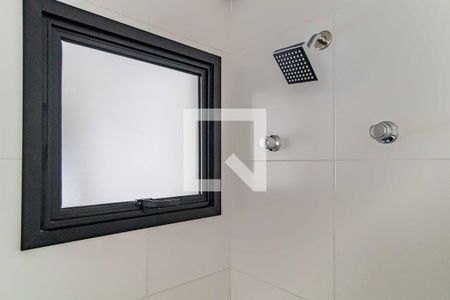 Banheiro de apartamento à venda com 1 quarto, 37m² em Vila Sonia, São Paulo