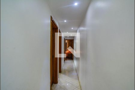 Corredor de apartamento à venda com 3 quartos, 100m² em Vila Curuçá, Santo André