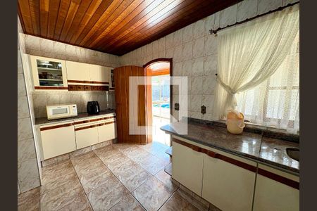 Cozinha de casa à venda com 3 quartos, 750m² em Parque Sao Luiz, Jundiaí
