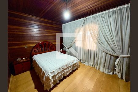 Suíte de casa à venda com 3 quartos, 750m² em Parque Sao Luiz, Jundiaí
