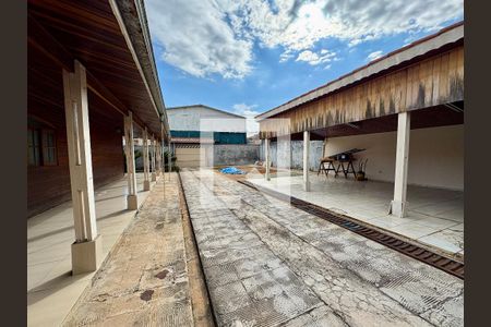 Quintal com Churrasqueira de casa à venda com 3 quartos, 750m² em Parque Sao Luiz, Jundiaí