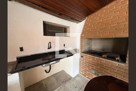 Quintal com Churrasqueira de casa à venda com 3 quartos, 750m² em Parque Sao Luiz, Jundiaí