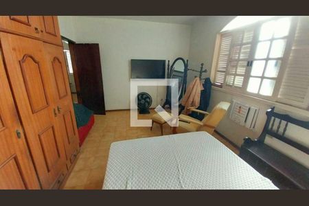 Casa à venda com 4 quartos, 213m² em Piratininga, Niterói