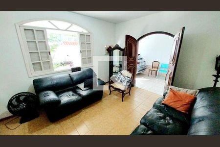 Casa à venda com 4 quartos, 213m² em Piratininga, Niterói