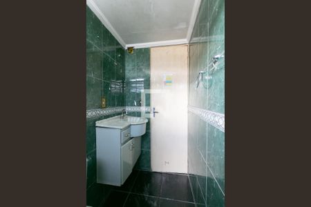 Banheiro de apartamento à venda com 2 quartos, 43m² em Itaquera, São Paulo