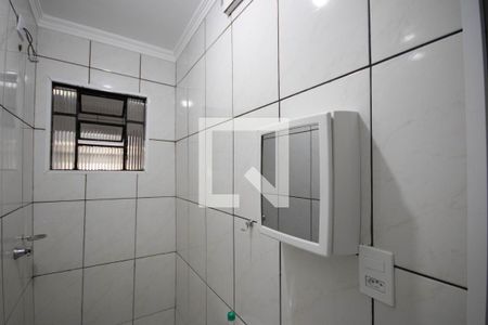 Banheiro de casa para alugar com 2 quartos, 35m² em Jardim Brasil (zona Norte), São Paulo