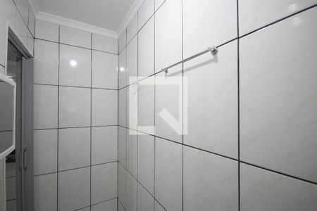 Banheiro de casa para alugar com 2 quartos, 35m² em Jardim Brasil (zona Norte), São Paulo