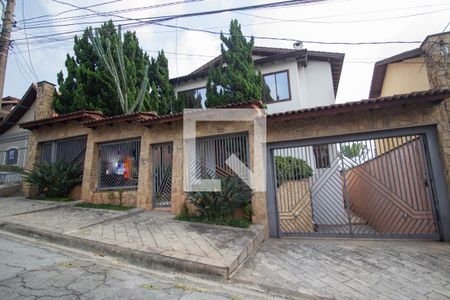 Fachada de casa para alugar com 4 quartos, 400m² em City América, São Paulo