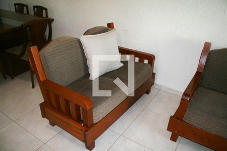 Sala de apartamento para alugar com 2 quartos, 80m² em Guilhermina, Praia Grande