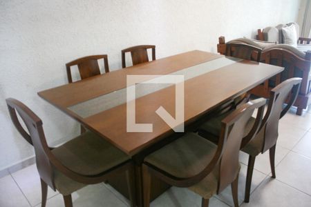 Sala de apartamento para alugar com 2 quartos, 80m² em Guilhermina, Praia Grande