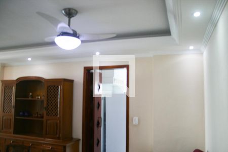 Sala de apartamento para alugar com 2 quartos, 80m² em Guilhermina, Praia Grande