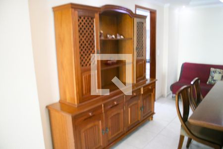 Sala de apartamento para alugar com 2 quartos, 80m² em Guilhermina, Praia Grande