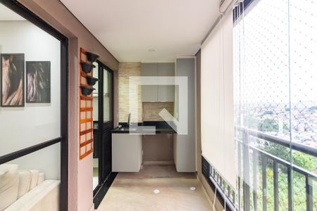 Sacada de apartamento para alugar com 3 quartos, 56m² em Padroeira, Osasco