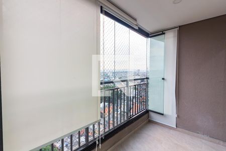 Sacada de apartamento para alugar com 3 quartos, 56m² em Padroeira, Osasco