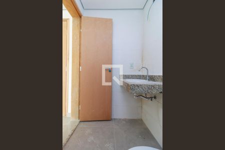 Banheiro de kitnet/studio para alugar com 0 quarto, 27m² em Vila Congonhas, São Paulo