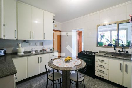 Cozinha de apartamento à venda com 3 quartos, 154m² em Santa Paula, São Caetano do Sul