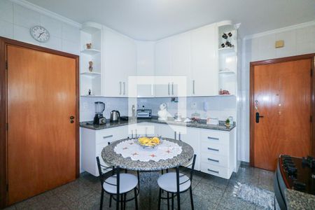 Cozinha de apartamento à venda com 3 quartos, 154m² em Santa Paula, São Caetano do Sul