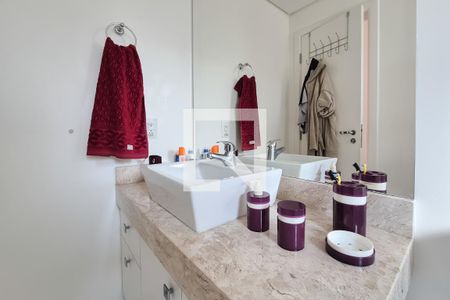 Apartamento à venda com 150m², 3 quartos e 3 vagasBanheiro da Suíte 2