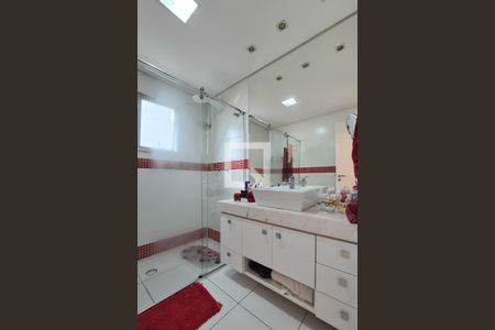 Apartamento à venda com 150m², 3 quartos e 3 vagasBanheiro da Suíte 1