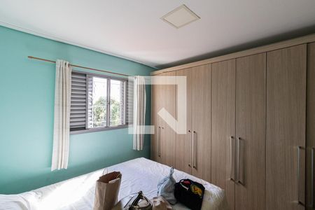Quarto 3 de casa à venda com 3 quartos, 180m² em Vila Carmosina, São Paulo