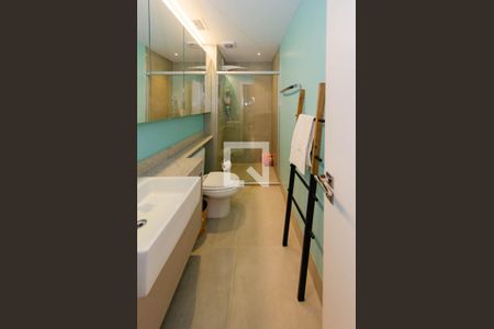 Banheiro de apartamento à venda com 2 quartos, 77m² em Barro Preto, Belo Horizonte