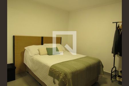 Quarto  de casa para alugar com 2 quartos, 100m² em Pestana, Osasco