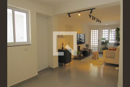 Sala de casa para alugar com 2 quartos, 100m² em Pestana, Osasco
