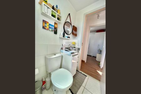 Banheiro de apartamento para alugar com 2 quartos, 52m² em Serrano, Belo Horizonte