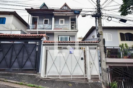 Fachada de casa à venda com 3 quartos, 140m² em Vila Morse, São Paulo