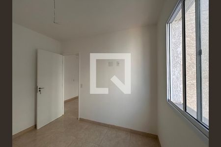 Quarto 1 de apartamento para alugar com 2 quartos, 38m² em Vila Nina, São Paulo