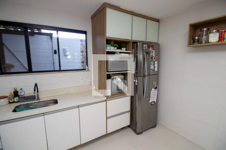 Cozinha de casa de condomínio à venda com 3 quartos, 130m² em Vargem Grande, Rio de Janeiro