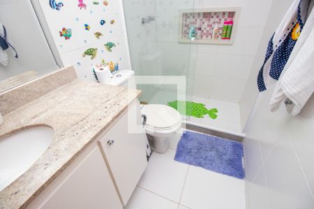 Banheiro quarto 1 de casa de condomínio à venda com 3 quartos, 130m² em Vargem Grande, Rio de Janeiro