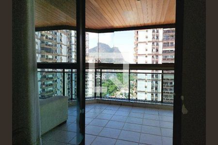 Apartamento à venda com 3 quartos, 290m² em Barra da Tijuca, Rio de Janeiro