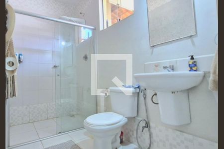 Banheiro de casa de condomínio à venda com 2 quartos, 100m² em Lagoa Santa, Lagoa Santa
