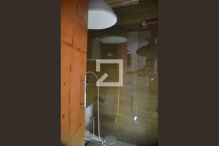 Banheiro de serviço de apartamento à venda com 2 quartos, 82m² em Campestre, Santo André