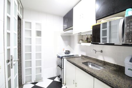 Cozinha de casa de condomínio para alugar com 3 quartos, 107m² em Curicica, Rio de Janeiro
