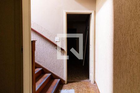 Corredor de casa à venda com 4 quartos, 260m² em Vila Romana, São Paulo