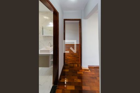 Corredor de apartamento para alugar com 2 quartos, 75m² em Graça, Belo Horizonte