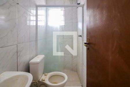 Banheiro de casa para alugar com 1 quarto, 47m² em Jardim Raposo Tavares, São Paulo