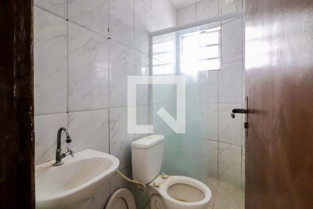 Banheiro de casa para alugar com 1 quarto, 47m² em Jardim Raposo Tavares, São Paulo