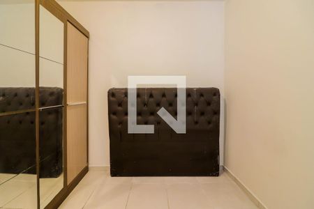 Quarto 2 de casa para alugar com 2 quartos, 50m² em Jardim Raposo Tavares, São Paulo