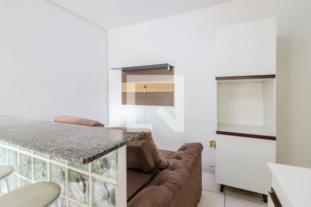 Sala de casa para alugar com 2 quartos, 50m² em Jardim Raposo Tavares, São Paulo