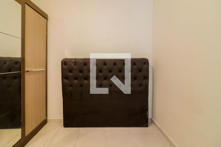 Quarto 2 de casa para alugar com 2 quartos, 50m² em Jardim Raposo Tavares, São Paulo