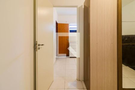 Quarto 2 de casa para alugar com 2 quartos, 50m² em Jardim Raposo Tavares, São Paulo