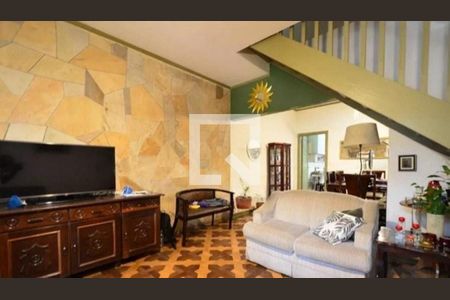 Casa à venda com 3 quartos, 170m² em Mirandópolis, São Paulo